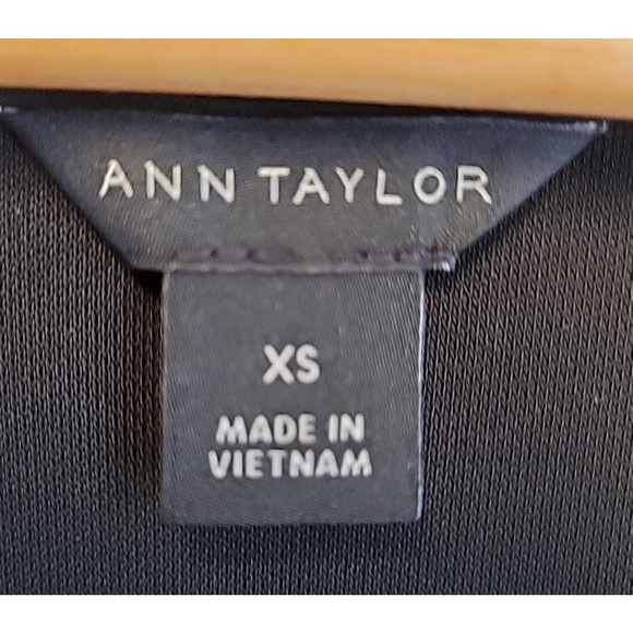 Ann Taylor Button Up Top‎ Career Professional Business Office Layering Size XS - Picture 4 of 7